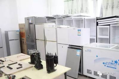 广州市蓝天技工学校制冷设备运用与维修中技班 打造安装、维护与销售一体化的专业人才